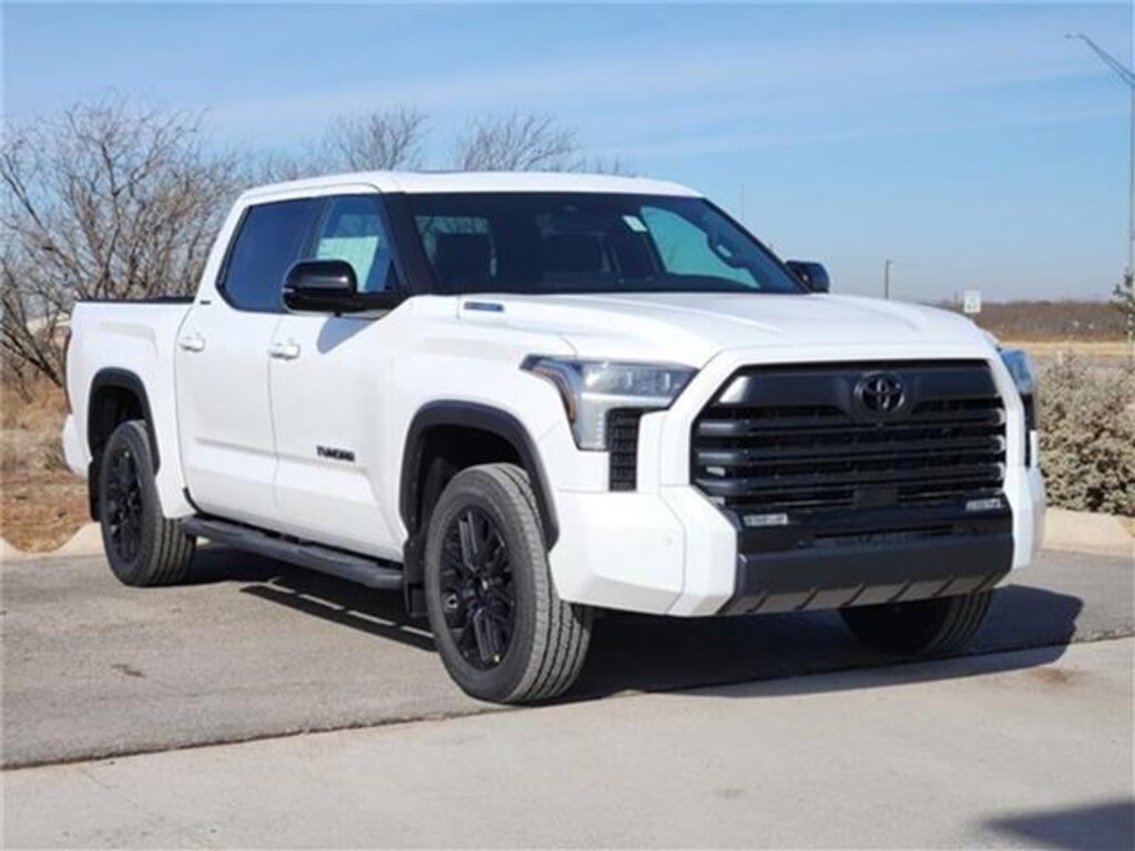 New 2026 Toyota Tundra Hybrid Limited 4x4 CrewMax 5.5 ft. box 145.7 in. WB