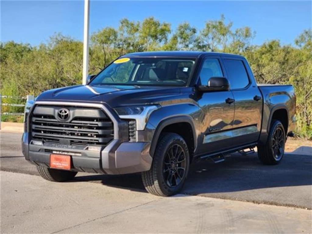 Used 2023 Toyota Tundra SR5 (A10) 4x4 CrewMax 5.5 ft. box 145.7 in. WB