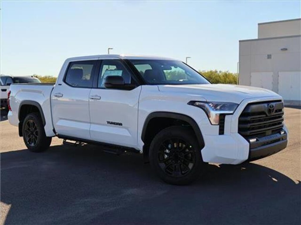 New 2025 Toyota Tundra SR5 (A10) 4x2 CrewMax 5.5 ft. box 145.7 in. WB