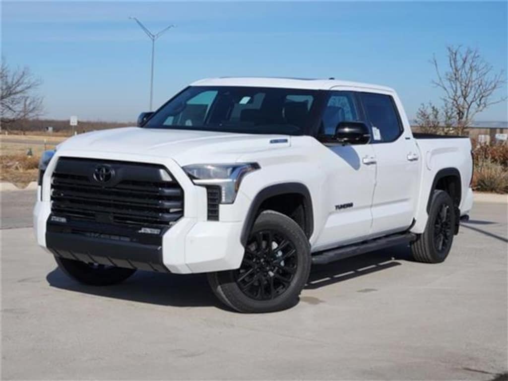 New 2026 Toyota Tundra Hybrid Limited 4x4 CrewMax 5.5 ft. box 145.7 in. WB