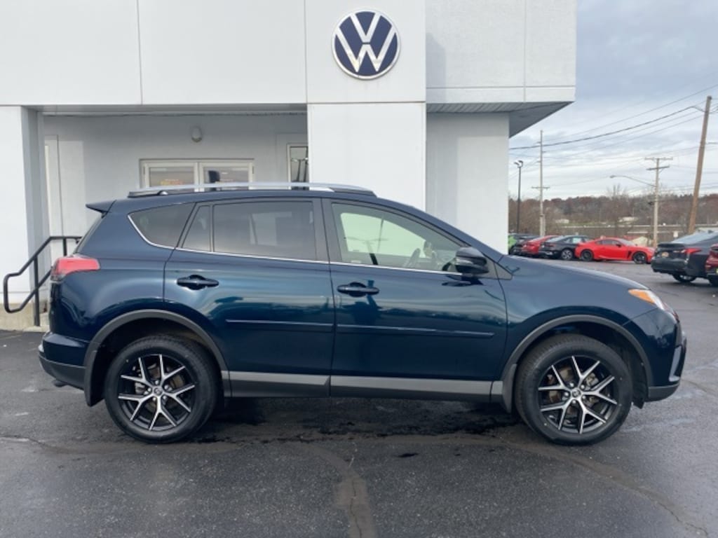 Certified 2018 Toyota RAV4 SE SUV