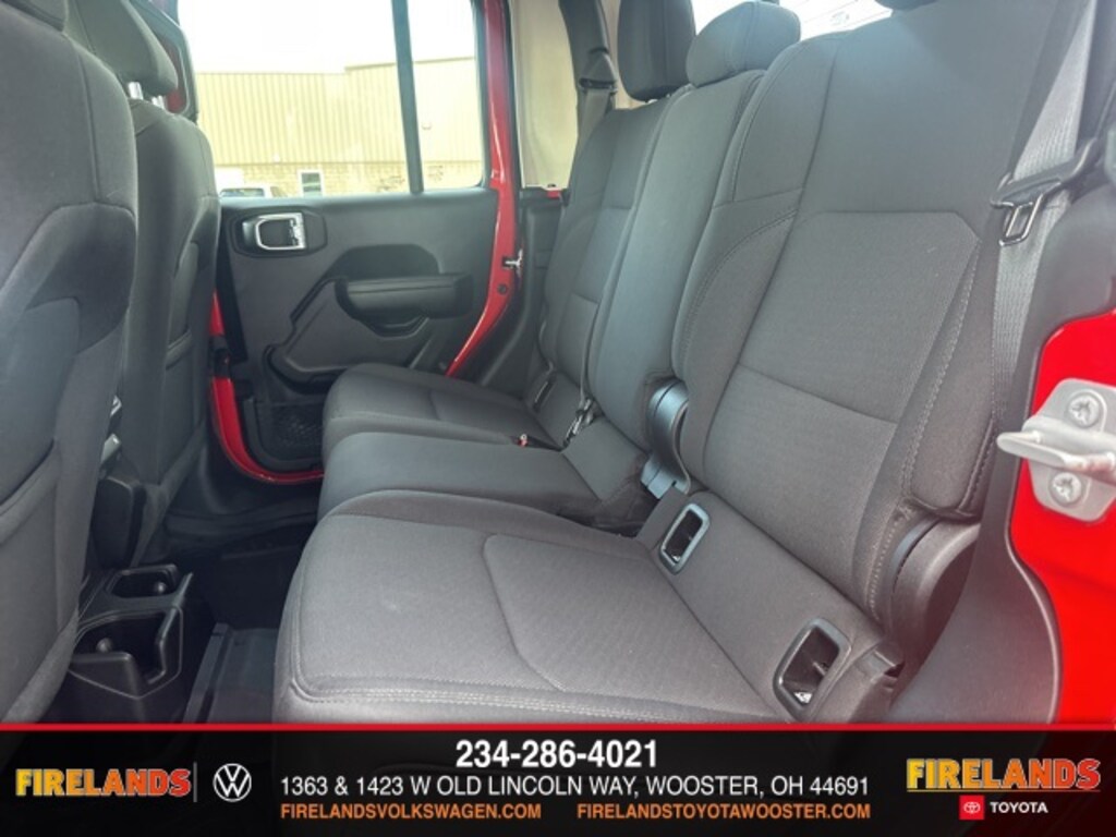 Used 2022 Jeep Gladiator Sport Truck Crew Cab