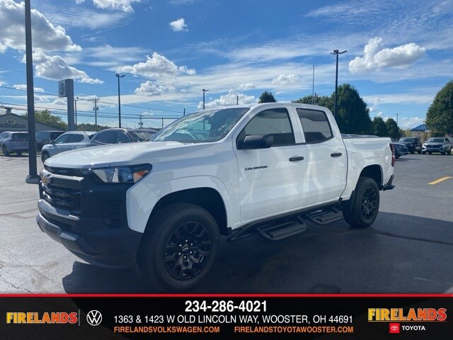2025 Chevrolet Colorado LT photo 3