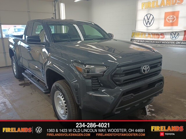 2025 Toyota Tacoma SR XtraCab photo 2