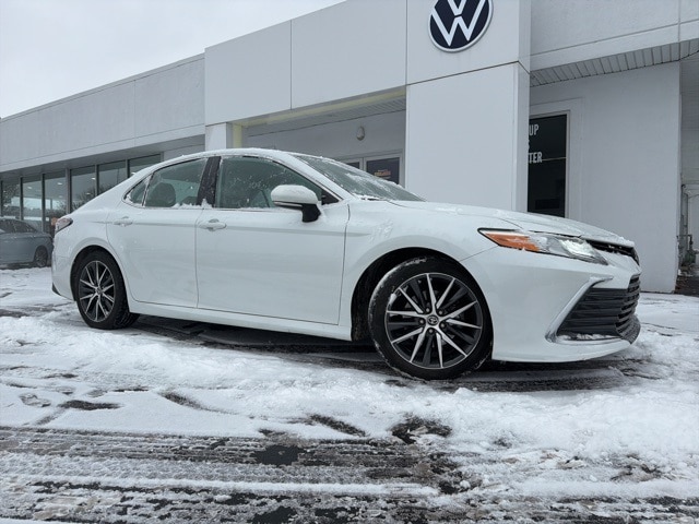 2022 Toyota Camry XLE's photo