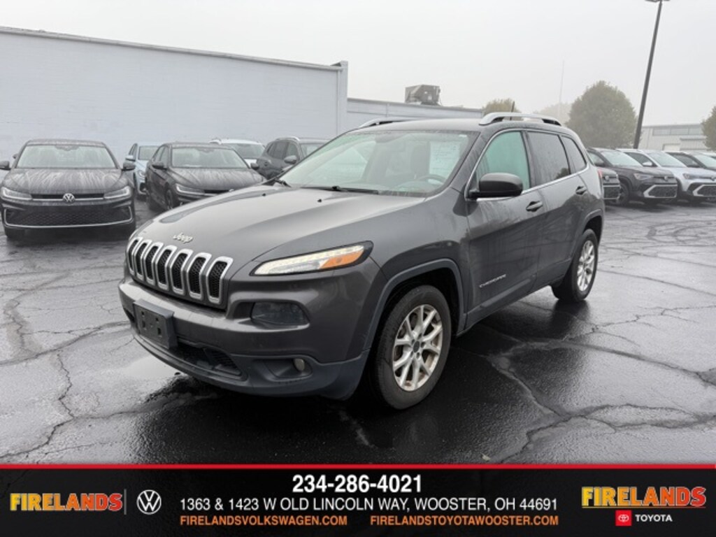 Used 2016 Jeep Cherokee Latitude FWD SUV