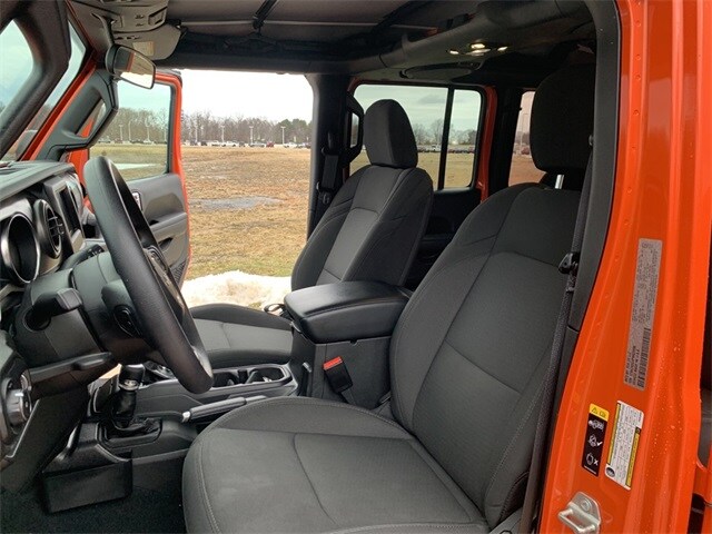 2023 Jeep Wrangler Sport photo 3