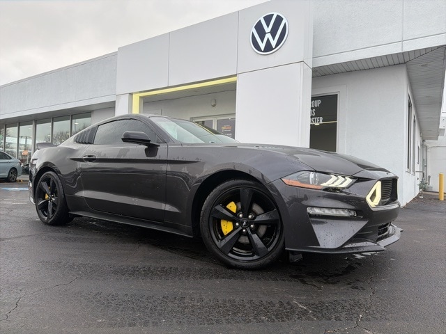 2022 Ford Mustang EcoBoost