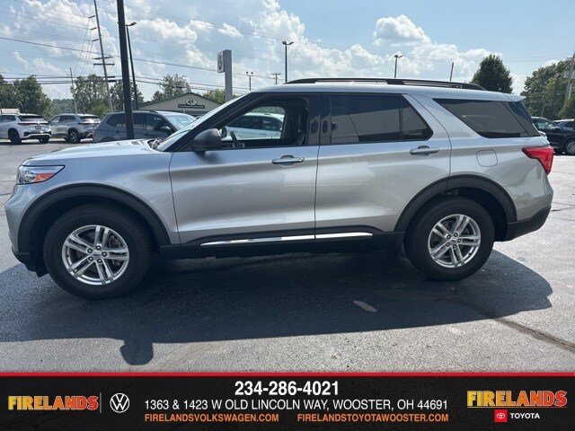 2021 Ford Explorer XLT photo 2