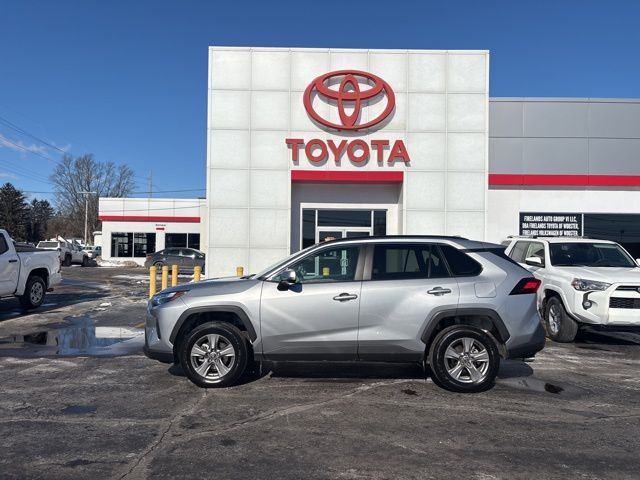 Used 2025 Toyota RAV4 XLE with VIN 2T3P1RFV6SC511859 for sale in Northfield, Minnesota