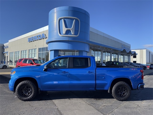 2025 Chevrolet Silverado 1500 RST's photo