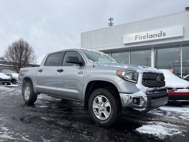 2019 Toyota Tundra SR5's photo