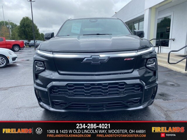 2024 Chevrolet Silverado EV RST photo 4