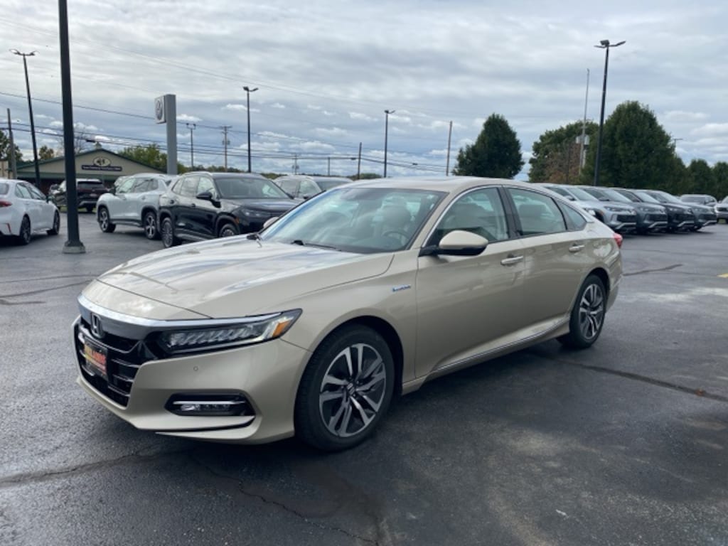 Used 2018 Honda Accord Hybrid Touring Sedan