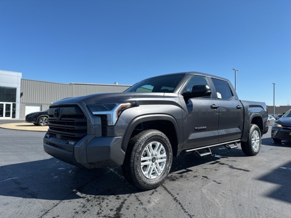 New 2026 Toyota Tundra SR5 SR5 CREWMAX 5.5
