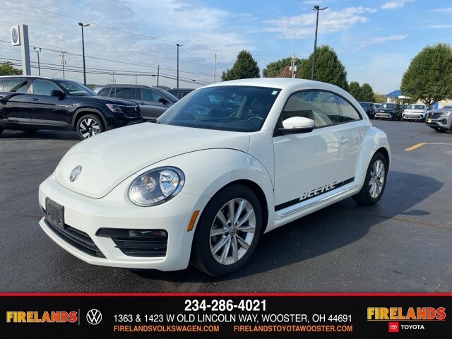 2018 Volkswagen Beetle S photo 4