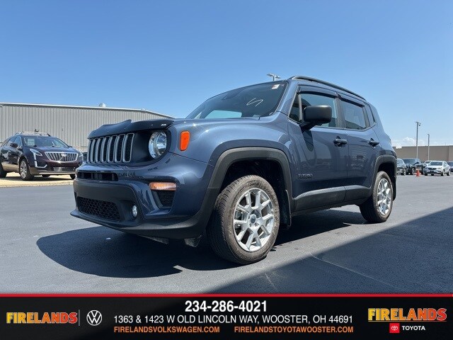 2022 Jeep Renegade Latitude photo 2