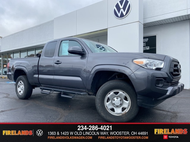 2023 Toyota Tacoma SR's photo