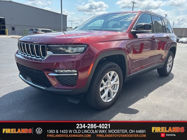 2023 Jeep Grand Cherokee Limited photo 3