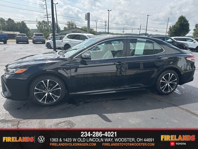 2018 Toyota Camry L photo 2
