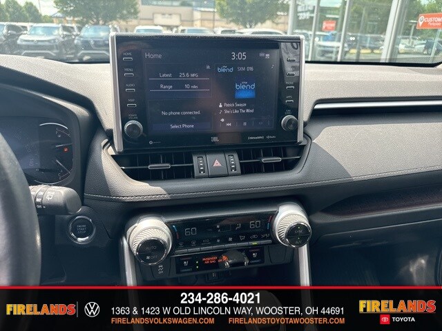 2022 Toyota RAV4 Limited photo 3