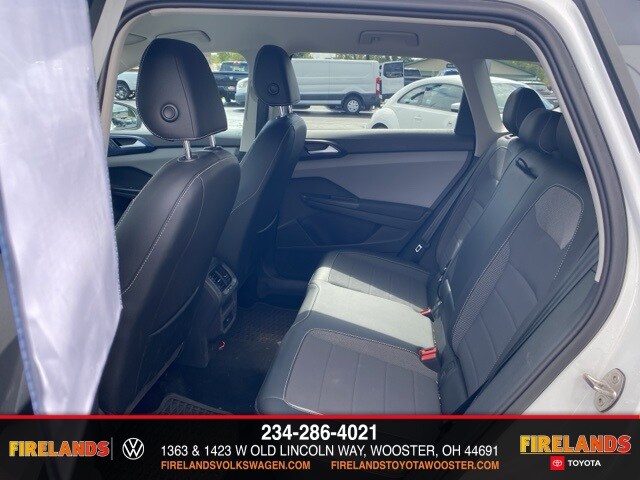 2023 Volkswagen Taos SE photo 4