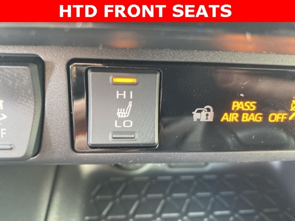 New 2025 Toyota RAV4 XLE XLE AWD SUV