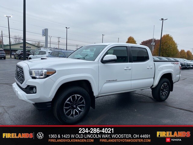 2023 Toyota Tacoma TRD Sport V6 photo 3