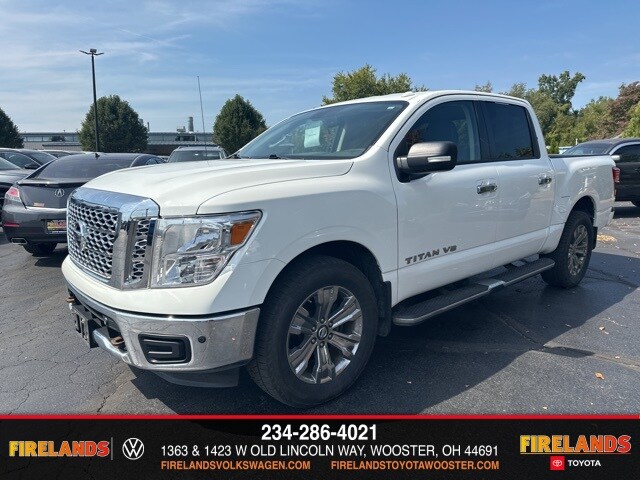 2018 Nissan Titan SV photo 3