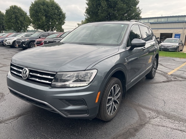 Used 2020 Volkswagen Tiguan SE with VIN 3VV3B7AX3LM006809 for sale in Wooster, OH