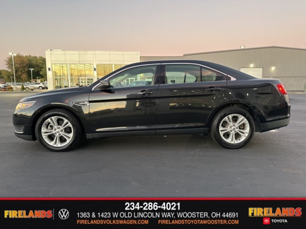 Used 2015 Ford Taurus SE Sedan