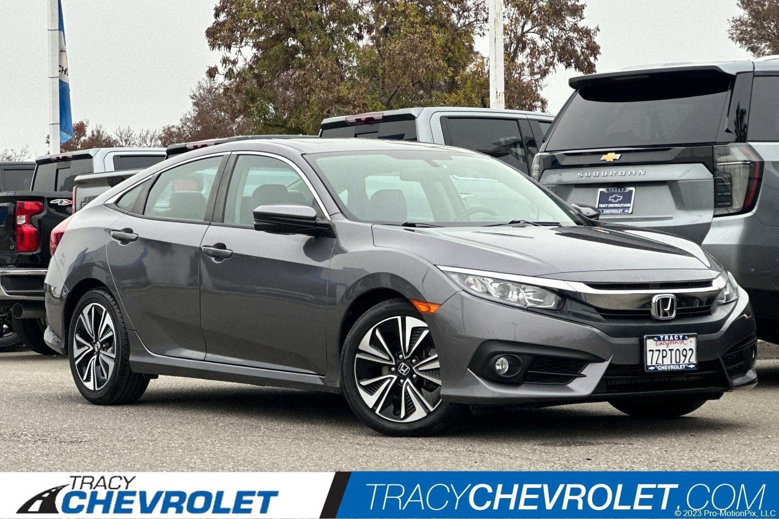 2017 Honda Civic EX-L's photo