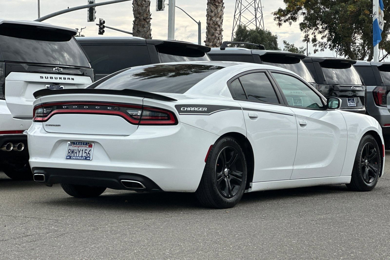 2017 Dodge Charger SE photo 3