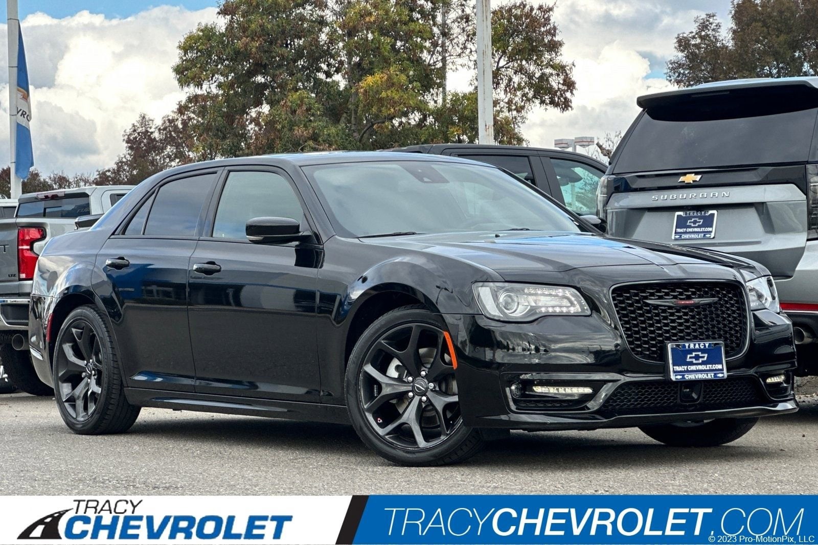 2023 Chrysler 300 S's photo