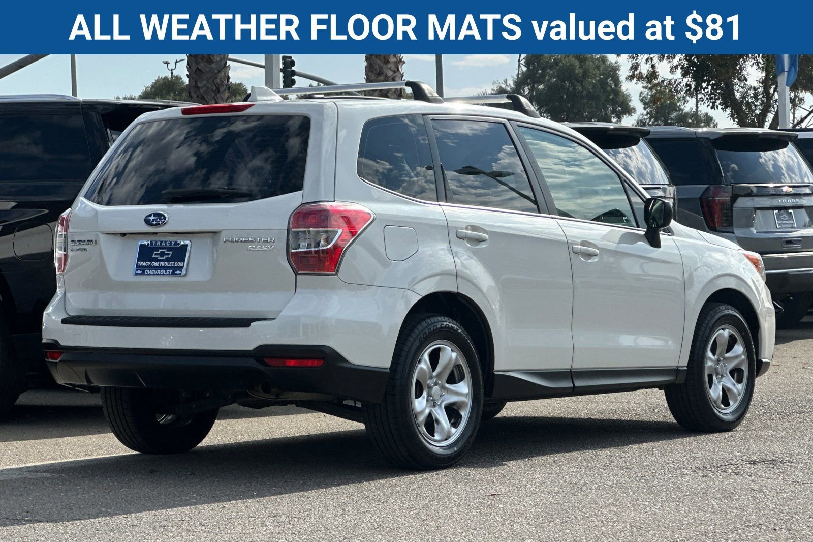 2016 Subaru Forester 2.5i photo 2