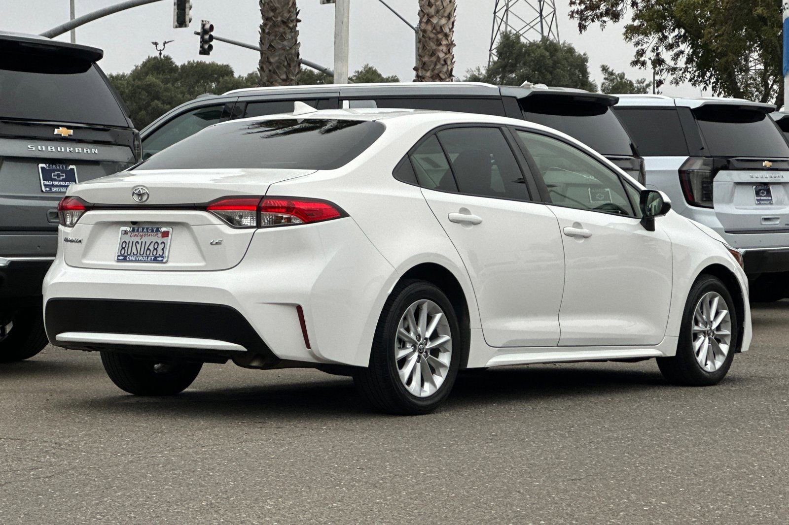 2021 Toyota Corolla LE Premium photo 3