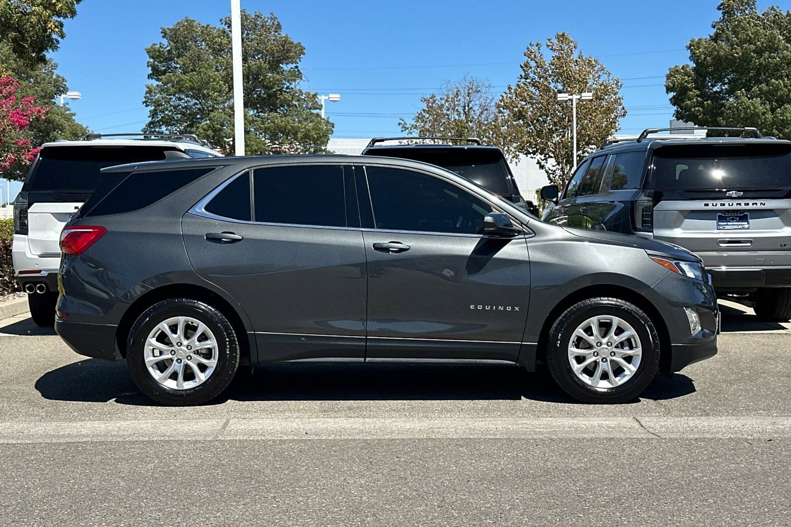 Used 2020 Chevrolet Equinox LT with VIN 2GNAXKEV4L6224777 for sale in Tracy, CA