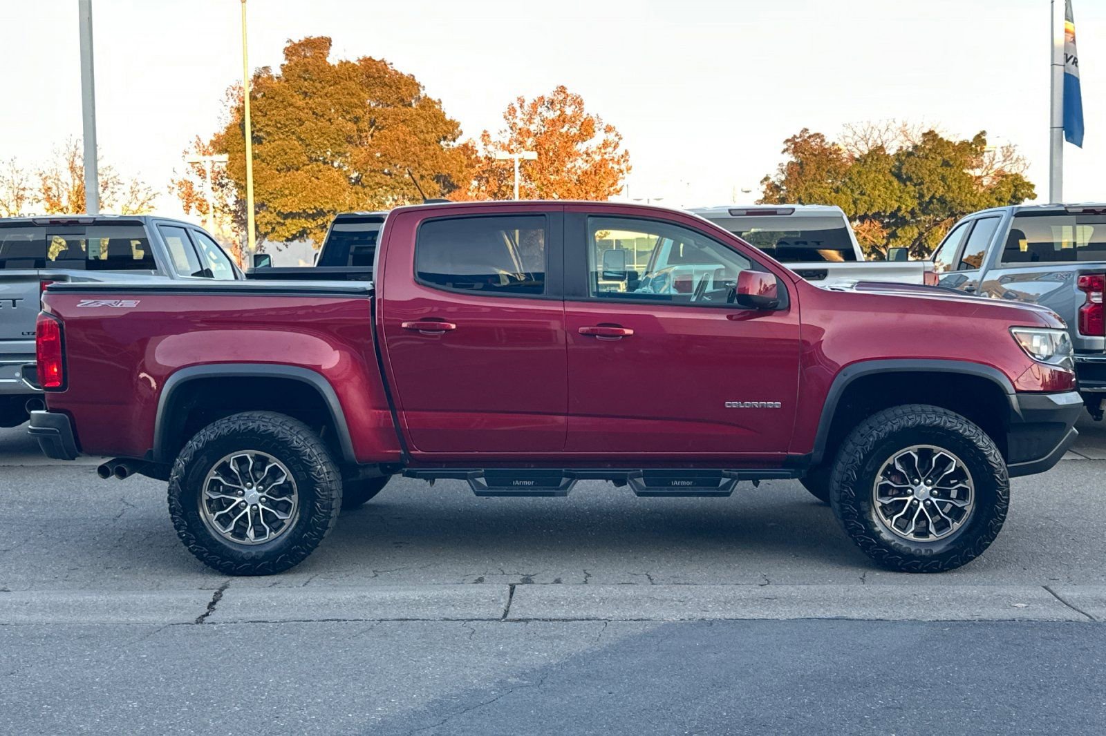 2018 Chevrolet Colorado ZR2 photo 2