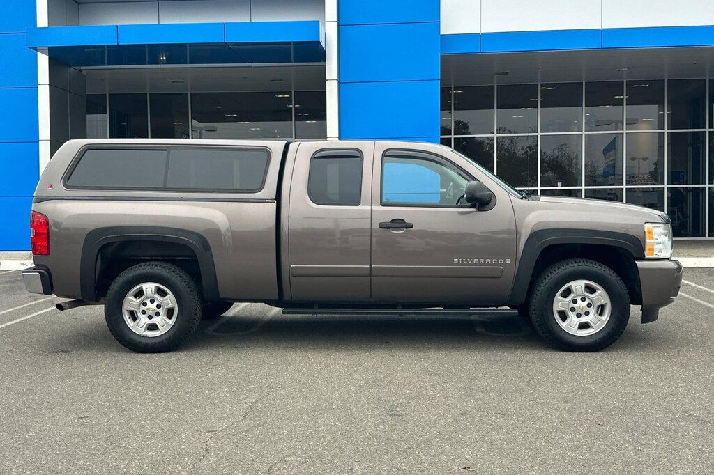 Used 2008 Chevrolet Silverado 1500 LT w/1LT Truck