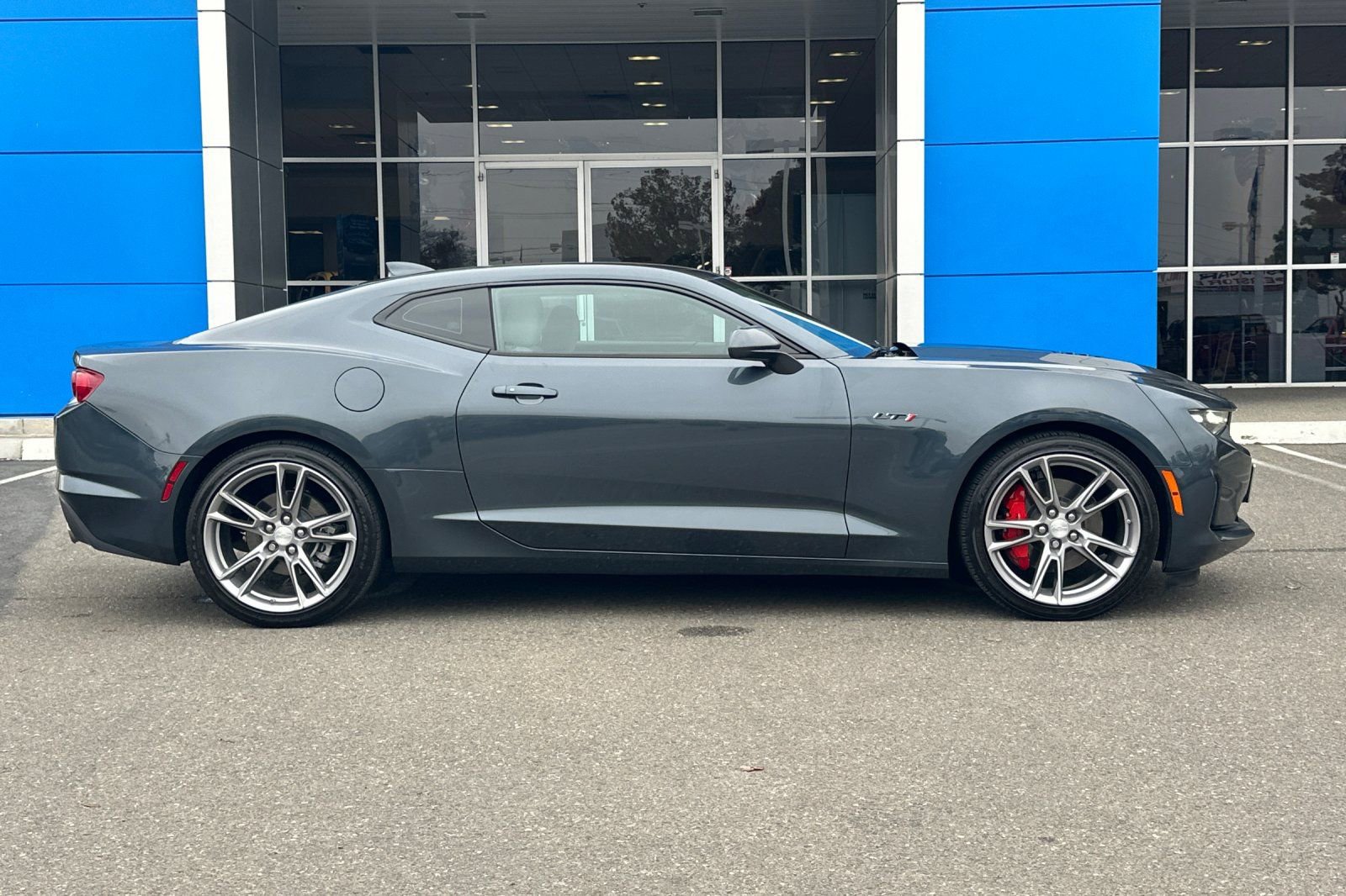 2023 Chevrolet Camaro LT1 photo 3