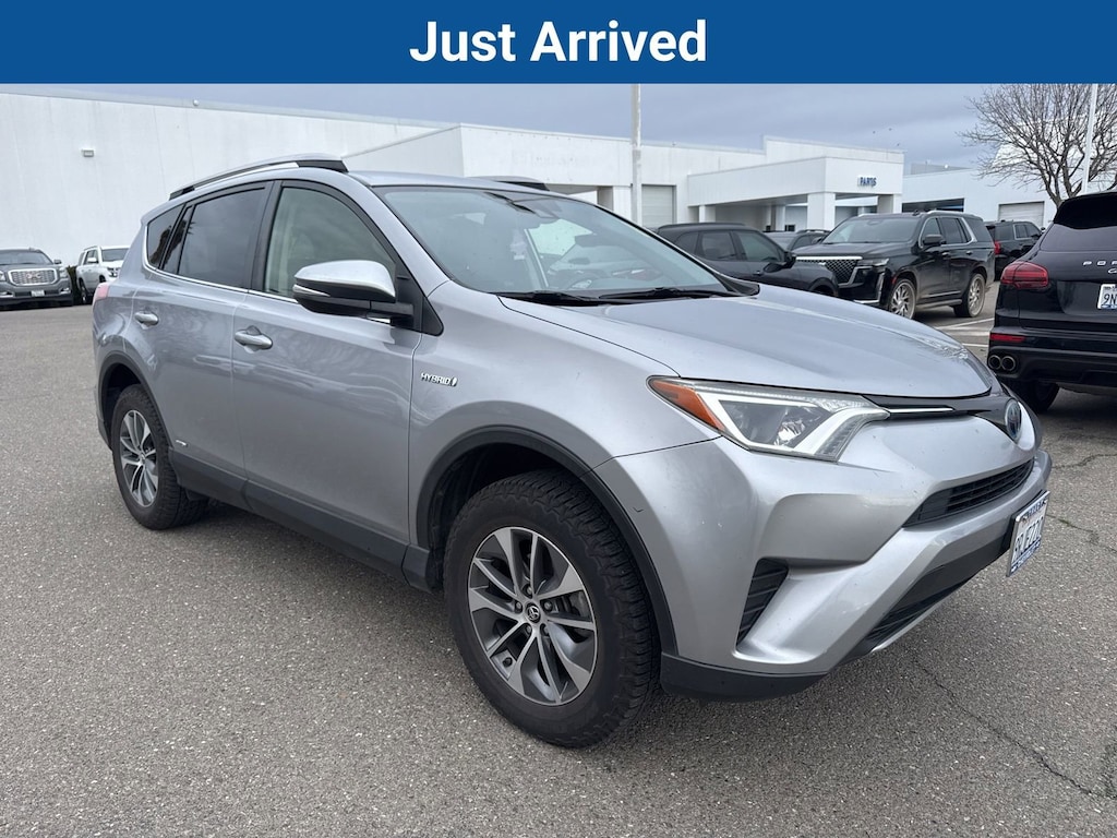 Used 2018 Toyota RAV4 Hybrid LE Plus