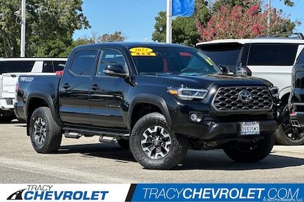 2022 Toyota Tacoma 4WD SR