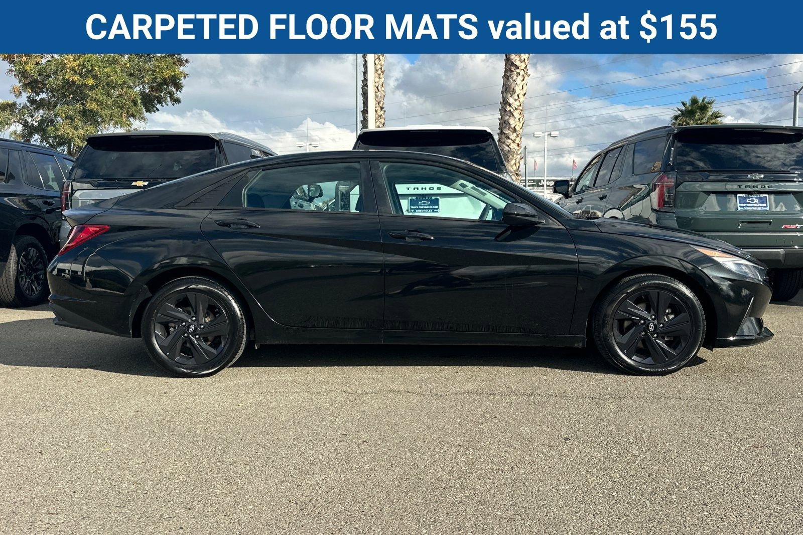 2021 Hyundai Elantra SEL photo 2