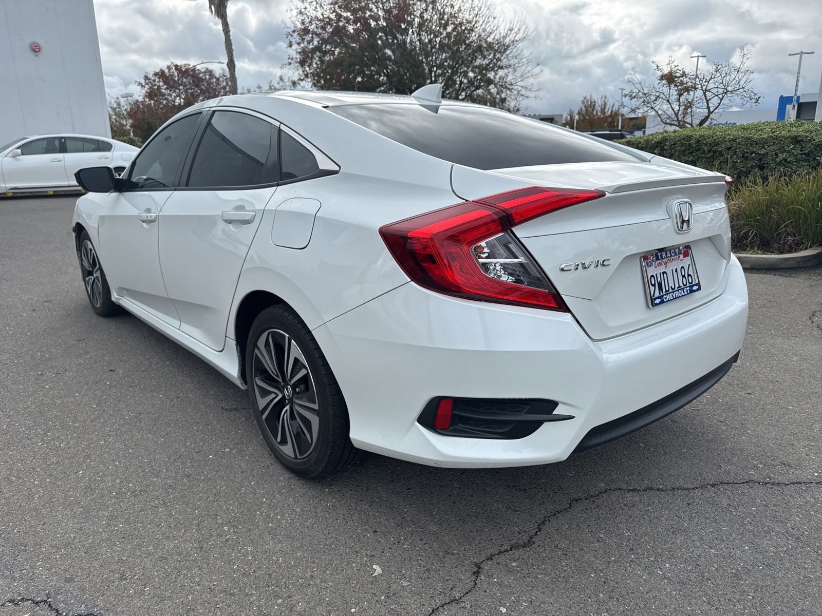 2017 Honda Civic EX-T photo 4