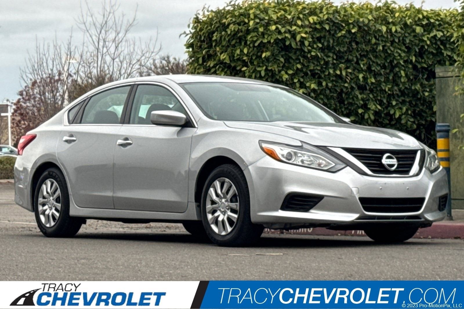 2016 Nissan Altima S's photo