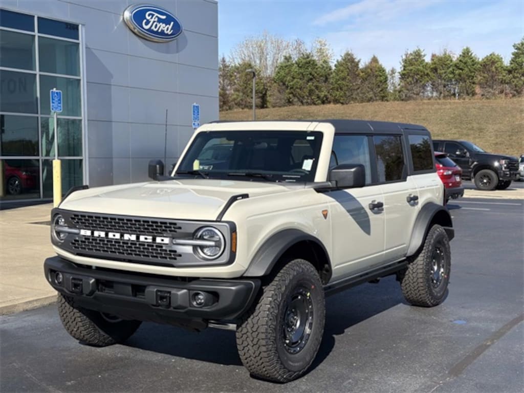 New 2025 Ford Bronco Badlands SUV