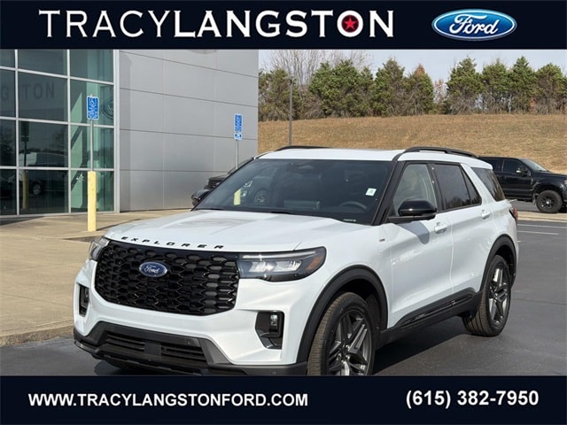 2026 Ford Explorer ST-LINE's photo