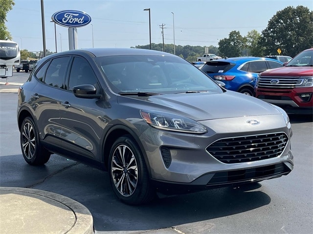 Used 2021 Ford Escape SE with VIN 1FMCU0BZ1MUA91898 for sale in Springfield, TN