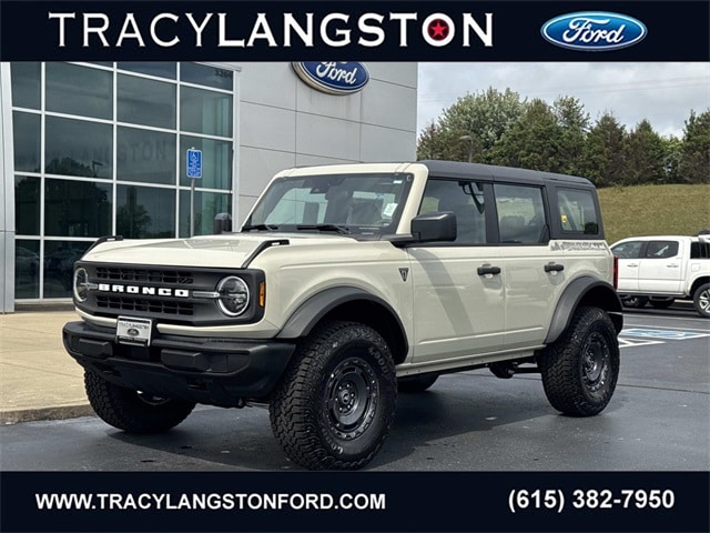 2025 Ford Bronco 4-Door Base's photo