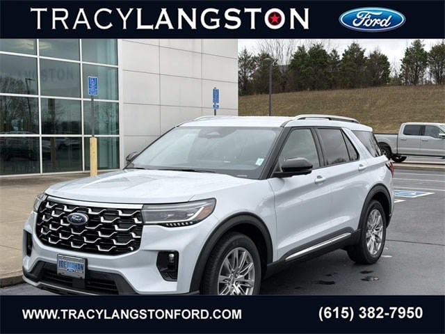 2026 Ford Explorer Platinum's photo